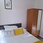 Homey Home In Swindon, United Kingdom