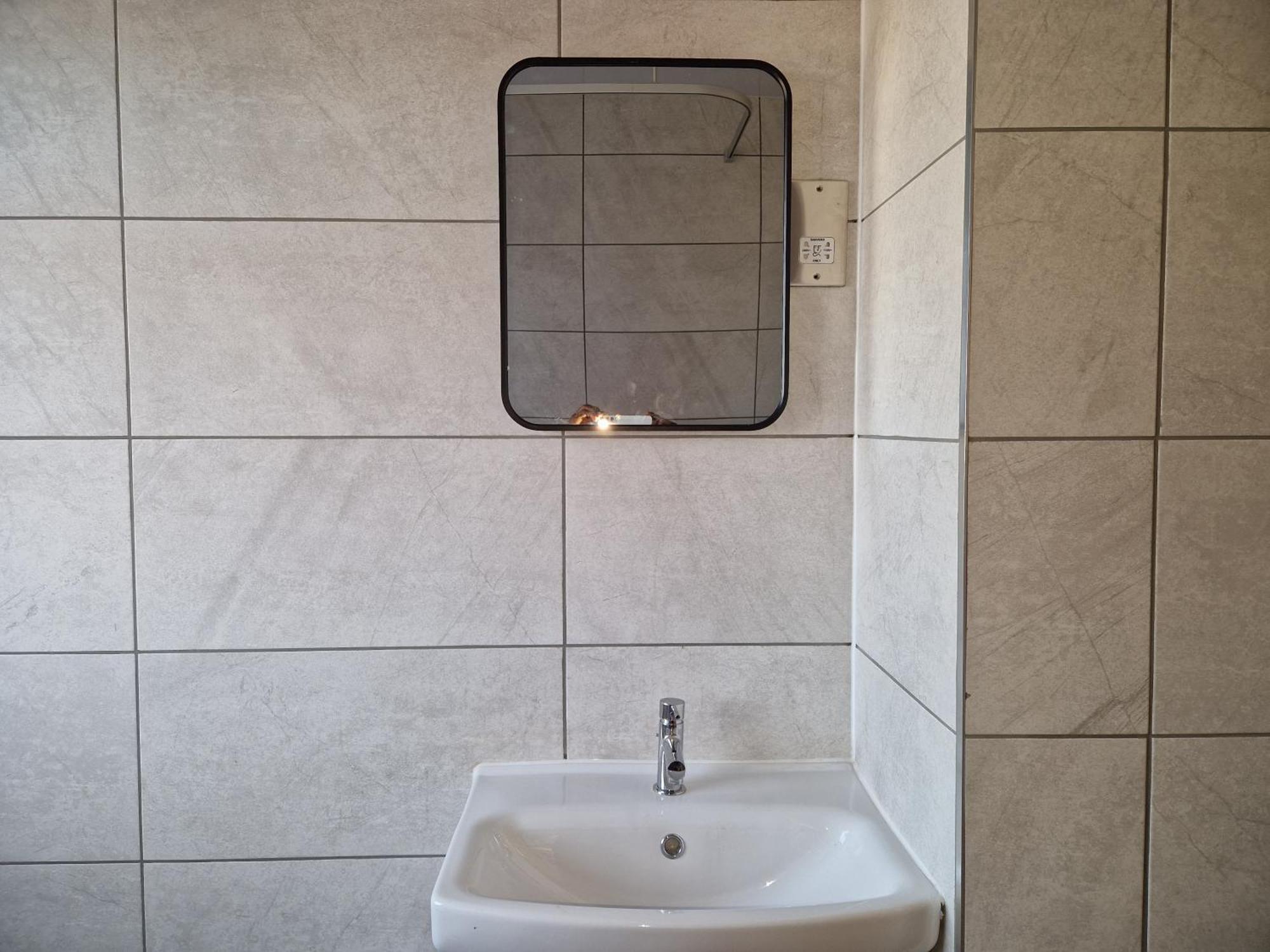 Homey In Swindon, United Kingdom Apartment *