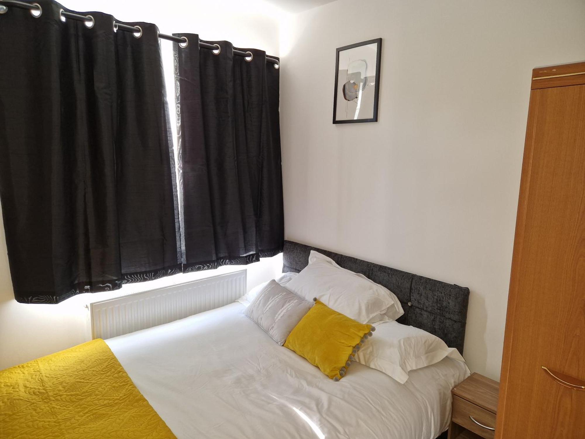 Homey In Swindon, United Kingdom